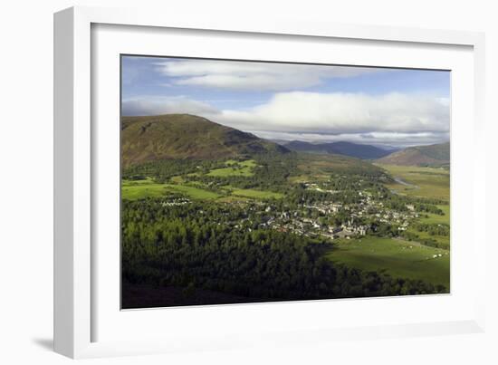 Braemar Village, Scotland, UK-Duncan Shaw-Framed Photographic Print