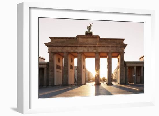 Brandenburg Gate (Brandenburger Tor) at sunrise, Platz des 18 Marz, Berlin Mitte, Berlin, Germany-Markus Lange-Framed Photographic Print