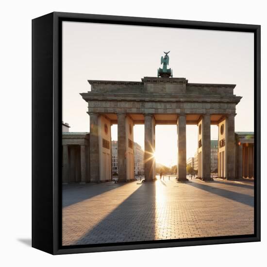 Brandenburg Gate (Brandenburger Tor) at sunrise, Platz des 18 Marz, Berlin Mitte, Berlin, Germany, -Markus Lange-Framed Premier Image Canvas