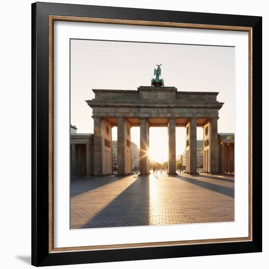 Brandenburg Gate (Brandenburger Tor) at sunrise, Platz des 18 Marz, Berlin Mitte, Berlin, Germany, -Markus Lange-Framed Photographic Print