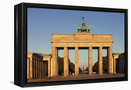 Brandenburg Gate (Brandenburger Tor) at sunrise, Quadriga, Berlin Mitte, Berlin, Germany, Europe-Markus Lange-Framed Premier Image Canvas