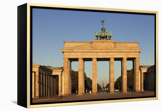 Brandenburg Gate (Brandenburger Tor) at sunrise, Quadriga, Berlin Mitte, Berlin, Germany, Europe-Markus Lange-Framed Premier Image Canvas