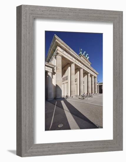 Brandenburg Gate (Brandenburger Tor), Pariser Platz square, Berlin Mitte, Berlin, Germany, Europe-Markus Lange-Framed Photographic Print