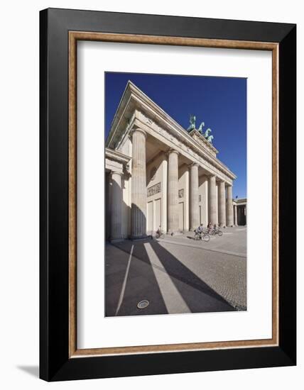 Brandenburg Gate (Brandenburger Tor), Pariser Platz square, Berlin Mitte, Berlin, Germany, Europe-Markus Lange-Framed Photographic Print