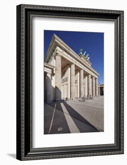 Brandenburg Gate (Brandenburger Tor), Pariser Platz square, Berlin Mitte, Berlin, Germany, Europe-Markus Lange-Framed Photographic Print