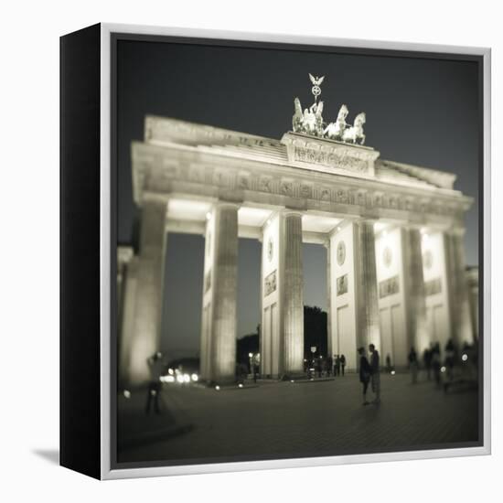 Brandenburg Gate, Pariser Platz, Berlin, Germany-Jon Arnold-Framed Premier Image Canvas