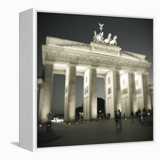 Brandenburg Gate, Pariser Platz, Berlin, Germany-Jon Arnold-Framed Premier Image Canvas