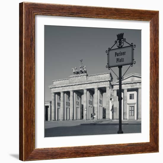 Brandenburg Gate, Pariser Platz, Berlin, Germany-Jon Arnold-Framed Photographic Print