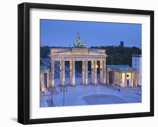 Brandenburg Gate, Pariser Platz, Berlin, Germany-Jon Arnold-Framed Photographic Print