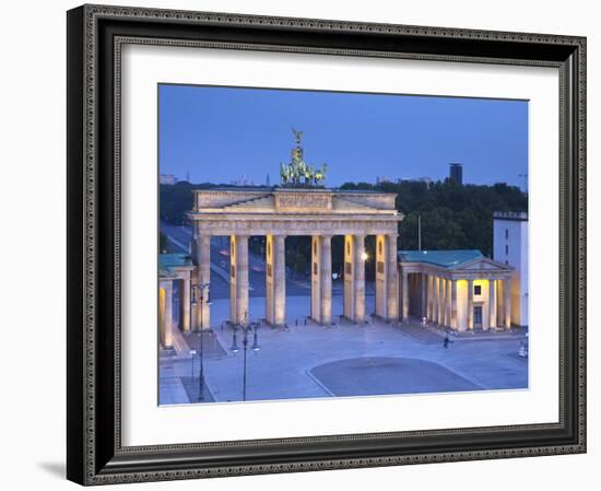 Brandenburg Gate, Pariser Platz, Berlin, Germany-Jon Arnold-Framed Photographic Print