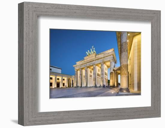 Brandenburg Gate, Pariser Platz, Berlin, Germany-Sabine Lubenow-Framed Photographic Print