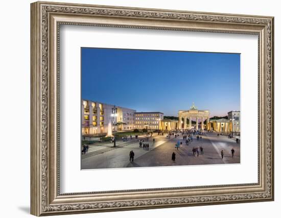 Brandenburg Gate, Pariser Platz, Berlin, Germany-Sabine Lubenow-Framed Photographic Print