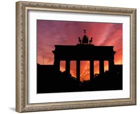 Brandenburg Gate, Unter Den Linden, Berlin, Germany-Dave Bartruff-Framed Photographic Print