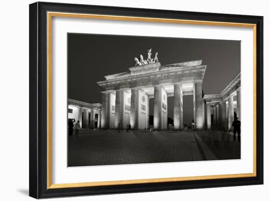 Brandenburg Tor-Chris Bliss-Framed Photographic Print