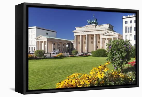 Brandenburger Tor (Brandenburg Gate), Pariser Platz Square, Berlin Mitte, Berlin, Germany, Europe-Markus Lange-Framed Premier Image Canvas