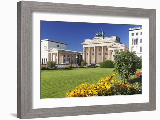 Brandenburger Tor (Brandenburg Gate), Pariser Platz Square, Berlin Mitte, Berlin, Germany, Europe-Markus Lange-Framed Photographic Print