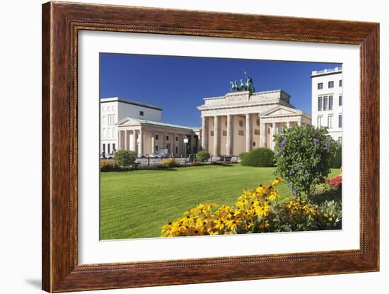 Brandenburger Tor (Brandenburg Gate), Pariser Platz Square, Berlin Mitte, Berlin, Germany, Europe-Markus Lange-Framed Photographic Print