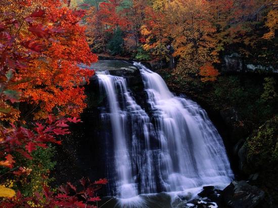Brandywine Falls in the Cuyahoga National Recreation Area, Ohio'  Photographic Print - Melissa Farlow | Art.com