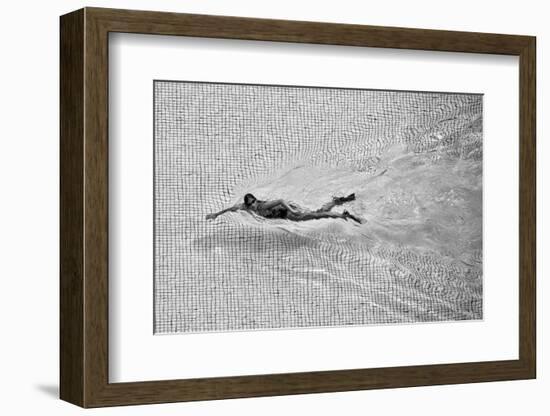 Breaking the Net-C.S.Tjandra-Framed Photographic Print