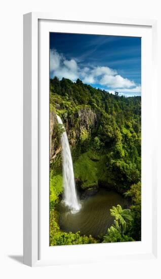 Bridal Veil Falls (Waireinga) Near Raglan, Waikato, North Island, New Zealand, Pacific-John Alexander-Framed Photographic Print