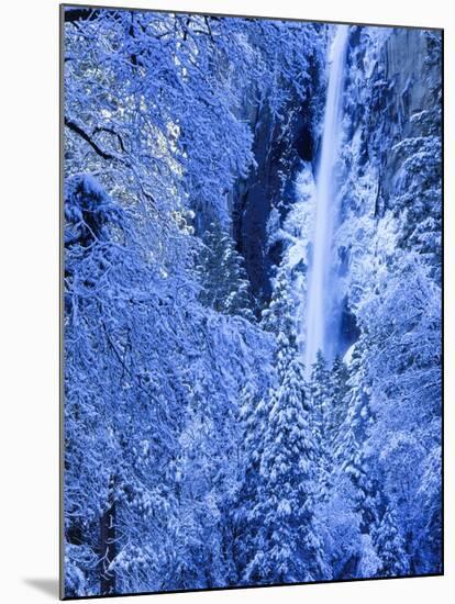 Bridal Vel Falls, Yosemite National Park, California, USA-Scott Smith-Mounted Photographic Print