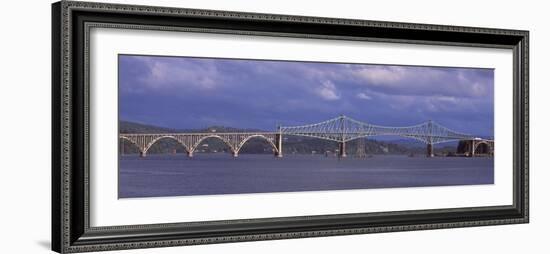 Bridge across the River, Conde B. McCullough Memorial Bridge, Coos Bay, North Bend, Oregon, USA--Framed Photographic Print