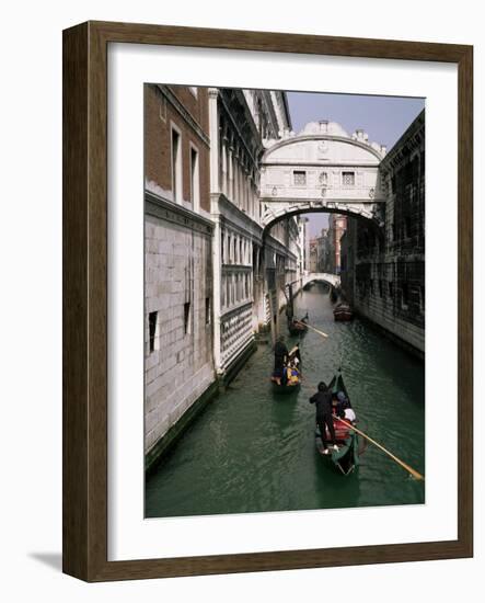 Bridge of Sighs and Gondolas, Venice, Veneto, Italy-Roy Rainford-Framed Photographic Print