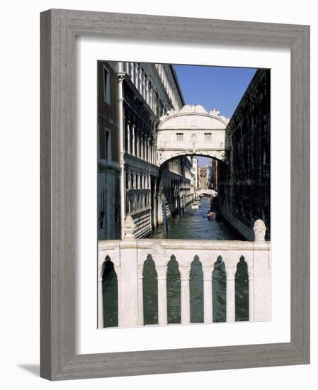 Bridge of Sighs Crossing Rio Del Palazzo, Venice, Veneto, Italy-Sergio Pitamitz-Framed Photographic Print