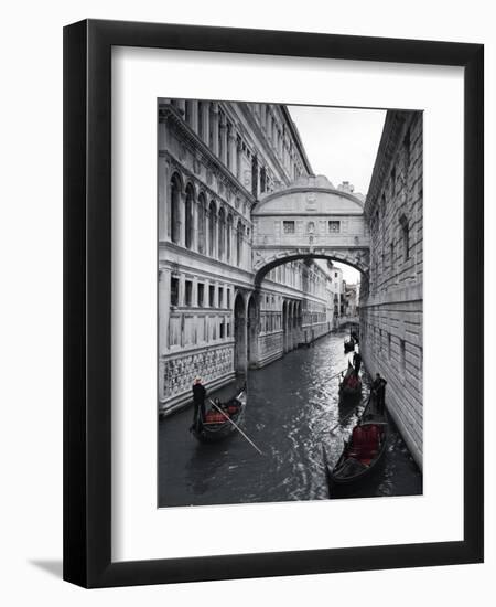 Bridge of Sighs, Doge's Palace, Venice, Italy-Jon Arnold-Framed Photographic Print