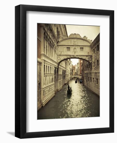 Bridge of Sighs, Doge's Palace, Venice, Italy-Jon Arnold-Framed Photographic Print