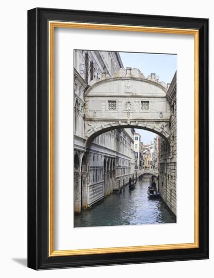 Bridge of Sighs in winter, Venice, UNESCO World Heritage Site, Veneto, Italy, Europe-Eleanor Scriven-Framed Photographic Print