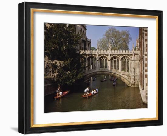 Bridge of Sighs over the River Cam at St. John's College, Cambridge, Cambridgeshire, England, UK-Nigel Blythe-Framed Photographic Print