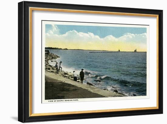 Bridgeport, Connecticut - Seaside Park View of the Sound-Lantern Press-Framed Art Print