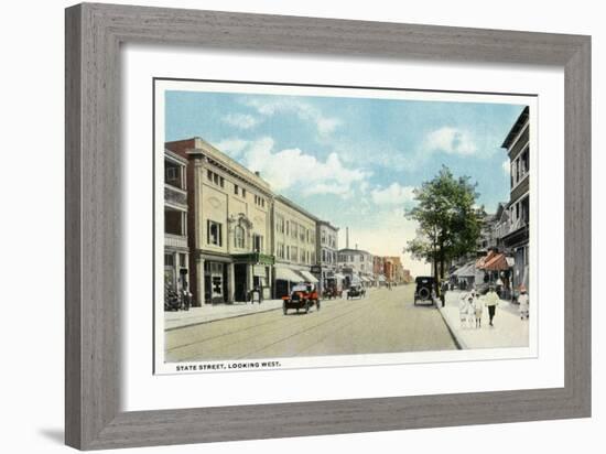 Bridgeport, Connecticut - Western View of State Street-Lantern Press-Framed Art Print