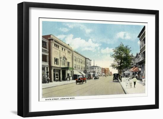 Bridgeport, Connecticut - Western View of State Street-Lantern Press-Framed Art Print