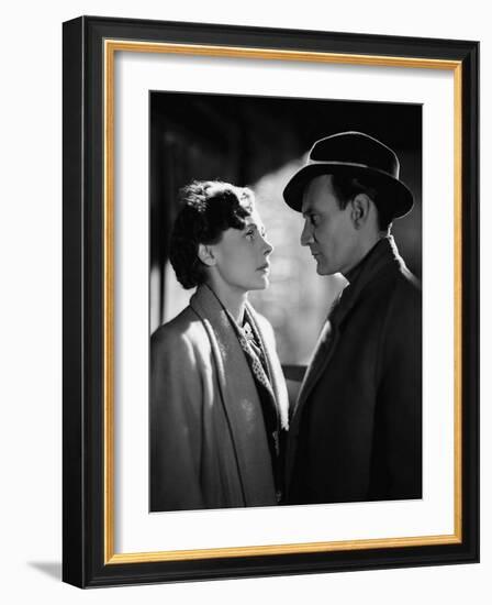 Brief Encounter, Celia Johnson, Trevor Howard, 1945-null-Framed Premium Photographic Print