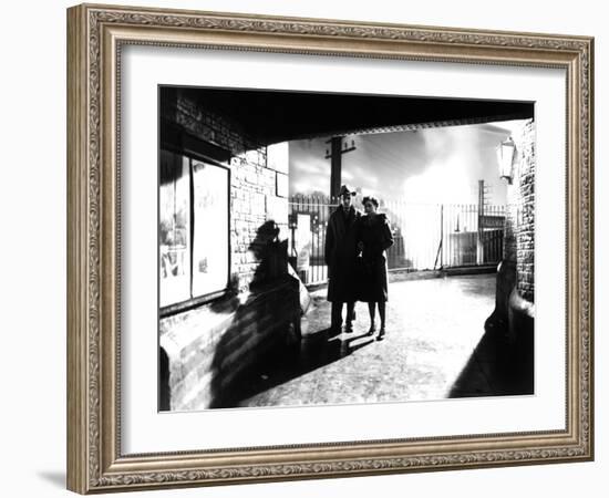 Brief Encounter, Trevor Howard, Celia Johnson, 1945-null-Framed Photo