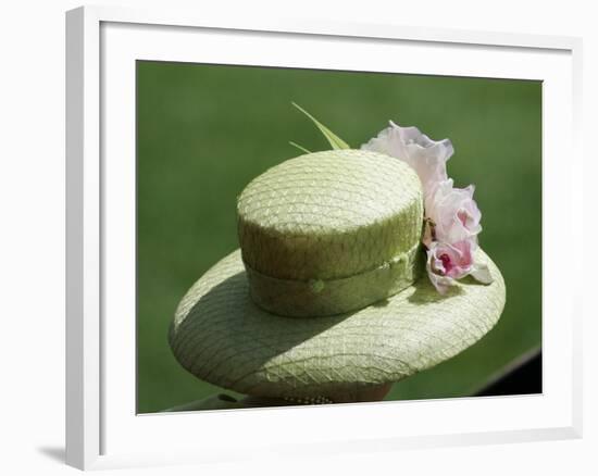 Britain's Queen Elizabeth II Arrives Via Horse Drawn Carriage-null-Framed Photographic Print