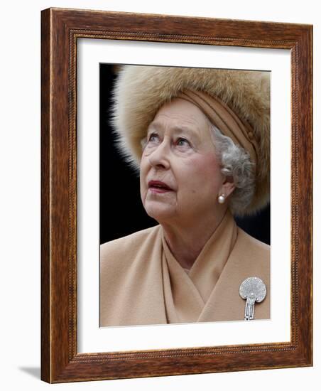 Britain's Queen Elizabeth II Looks Up at the Statue of Her Mother at the Unveiling Ceremony-null-Framed Photographic Print