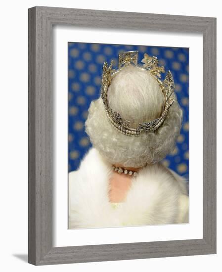 Britain's Queen Elizabeth Leaves the Houses of Parliament in London-null-Framed Photographic Print