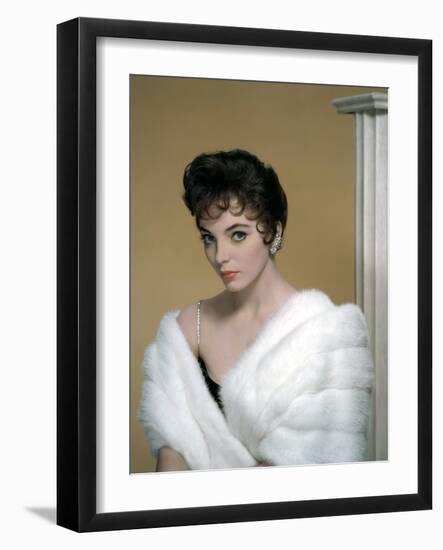 British actress Joan Collins in the 50's (photo)-null-Framed Photo