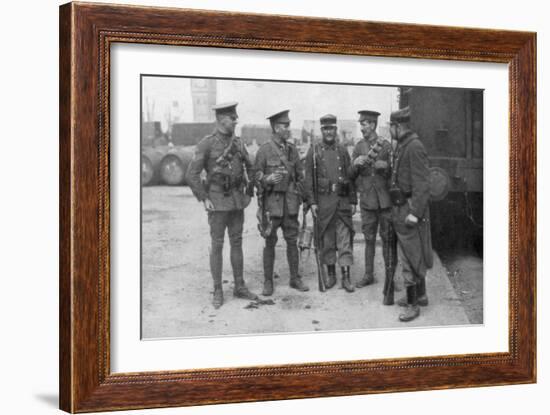 British and French Troops Fraternising, France, August 1914-null-Framed Giclee Print