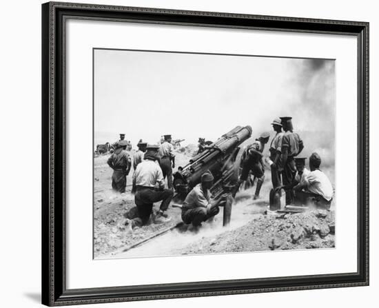 British Artillery at Gallipoli WWI-Robert Hunt-Framed Photographic Print