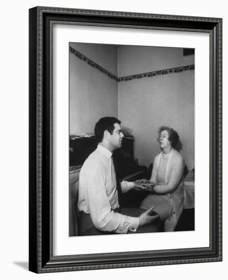 British Housewife Mrs. Rosemary Brown, Going into a Trance to Contact Long Dead Composers-null-Framed Photographic Print