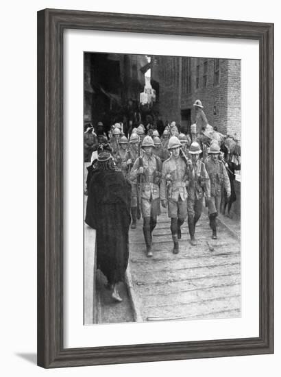 British Troops on the Way to Baghdad, First World War, 1917-null-Framed Giclee Print