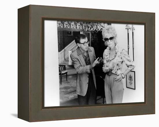 BROADWAY DANNY ROSE, 1984 directed by Woody Allen Woody Allen and Mia Farrow (b/w photo)-null-Framed Stretched Canvas