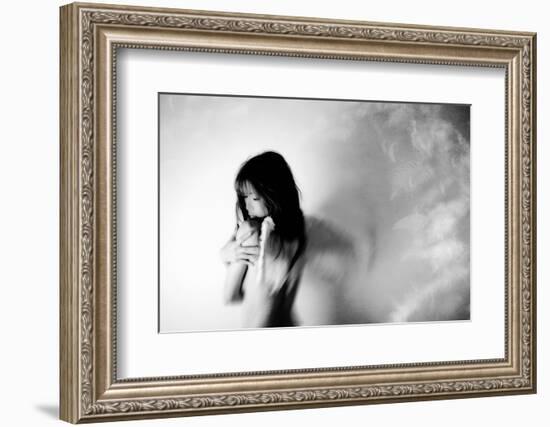 Broken Wing-Keisuke Ikeda @-Framed Photographic Print
