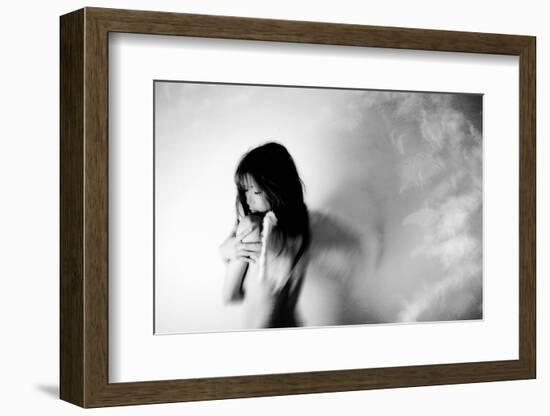 Broken Wing-Keisuke Ikeda @-Framed Photographic Print