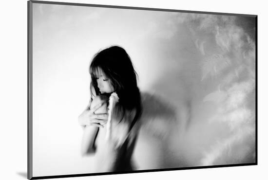 Broken Wing-Keisuke Ikeda @-Mounted Photographic Print