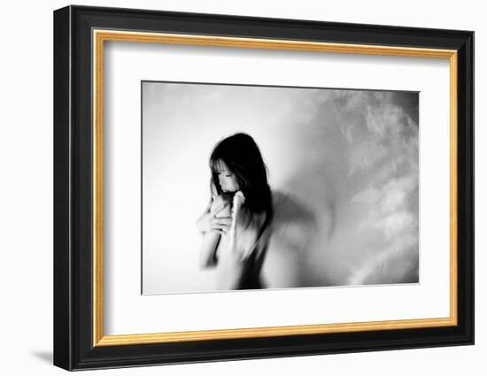 Broken Wing-Keisuke Ikeda @-Framed Photographic Print